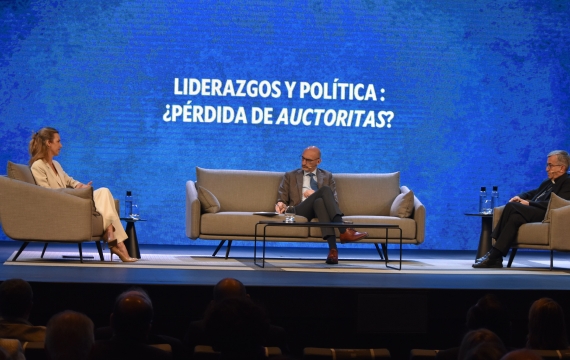 Cayetana Álvarez de Toledo y Mons. Luis Argüello, fe y razón por la “regeneración moral” de la democracia