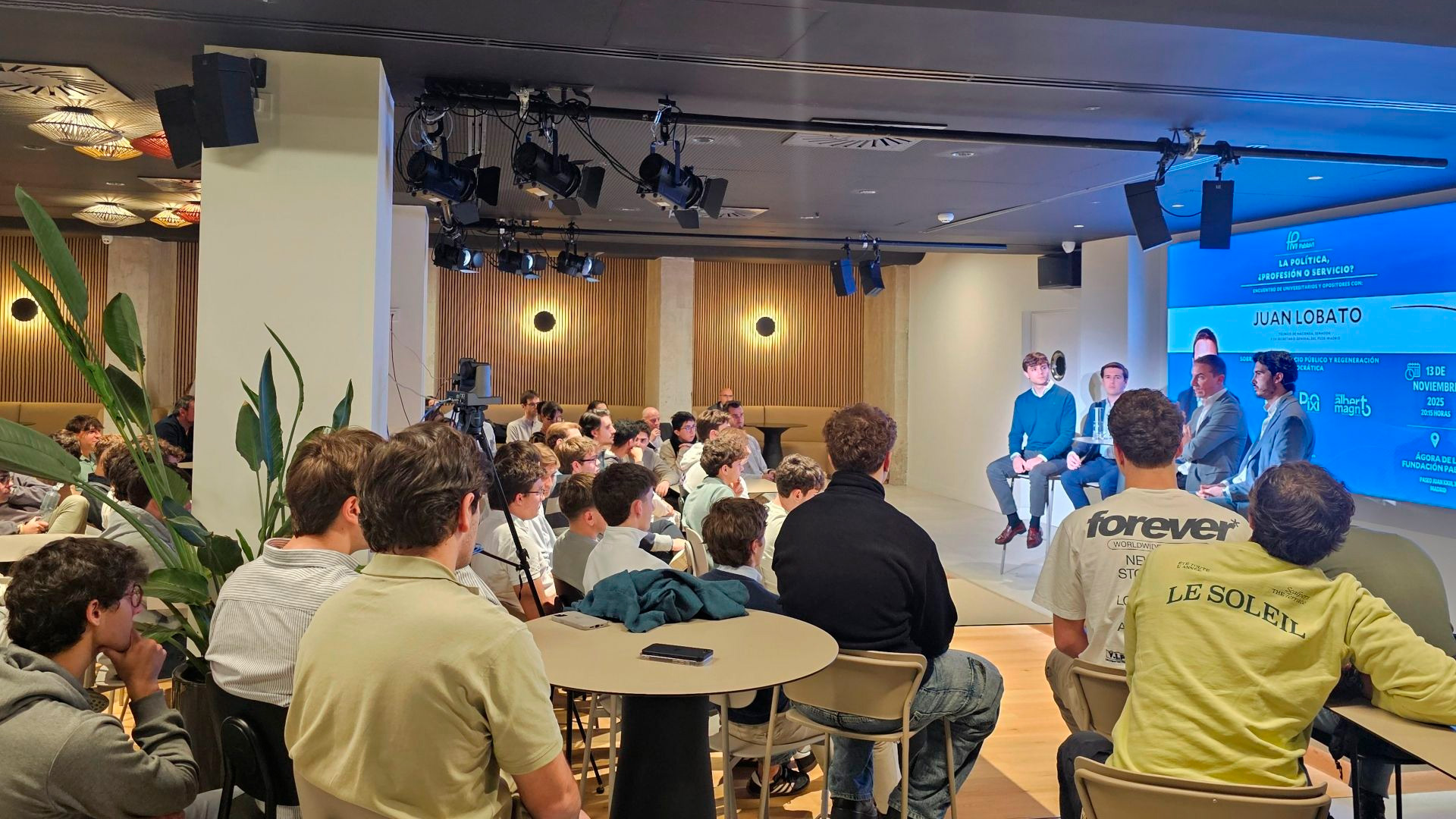 Encuentro con el senador Juan Lobato