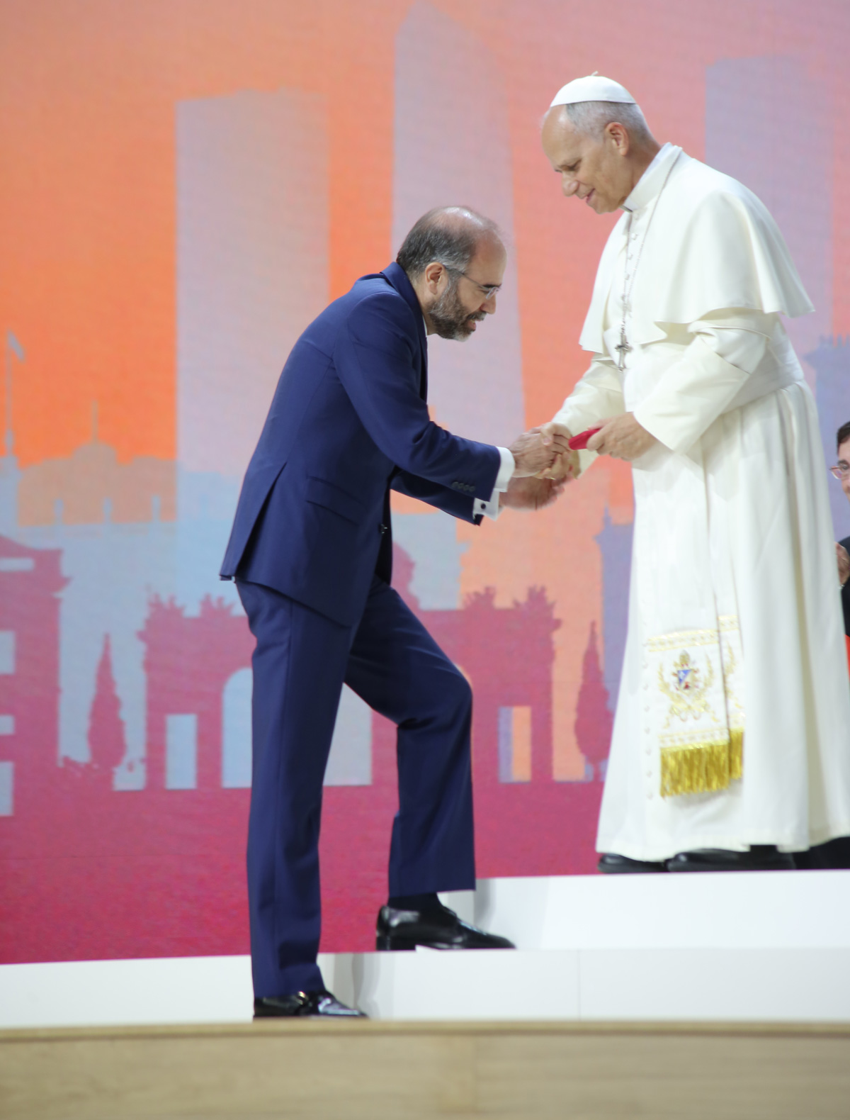 el papa con el vicerrector
