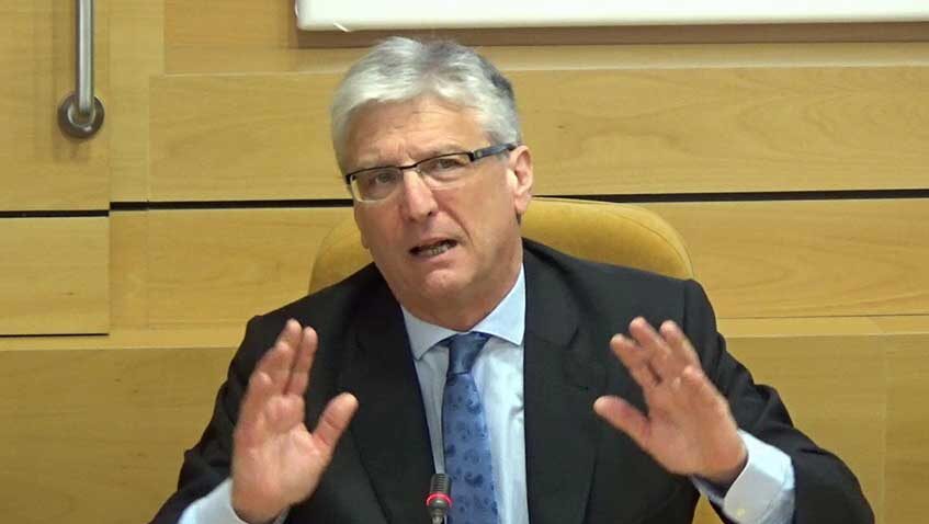 En este momento estás viendo Díez-Picazo: “Es inusual que el Ministro de Justicia o un alto cargo del Poder Ejecutivo se acerque a un alto cargo judicial para intentar influir”