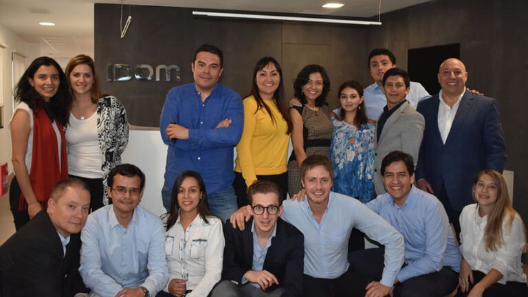 Lee más sobre el artículo Ética profesional y liderazgo empresarial: visita a la sede de IDOM en Valencia