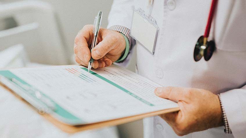 En este momento estás viendo La Oncología que viene: ¿más técnica y menos humanidad?