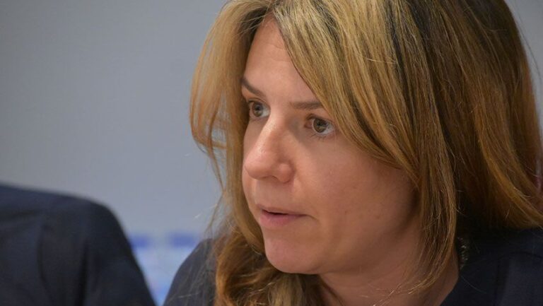 Lee más sobre el artículo Almudena Martorell: “los profesionales de la discapacidad intelectual nos enfrentamos cada día a numerosos dilemas éticos”