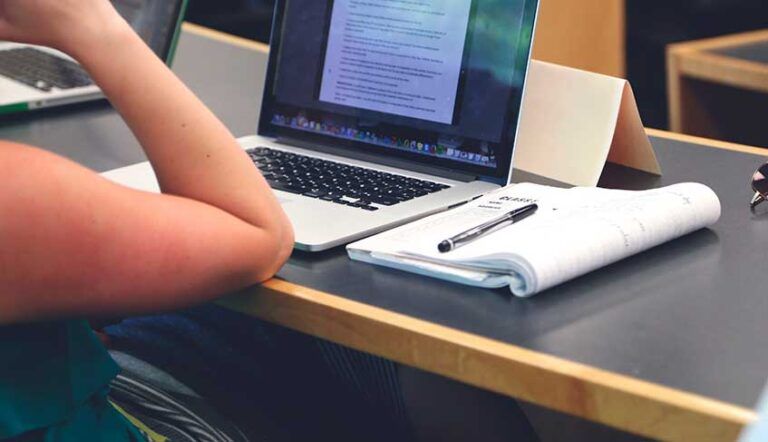 Lee más sobre el artículo Arrancan las clases del Máster Universitario en Doctrina Social de la Iglesia