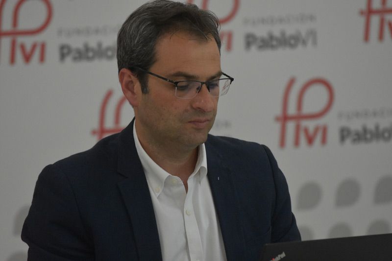 Raúl Flores