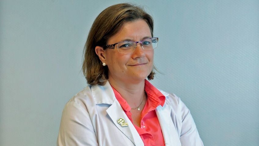 Lee más sobre el artículo Teresa García: “como médicos, nuestra tarea es intentar que ninguna persona tenga que pedir la eutanasia porque se siente un peso”