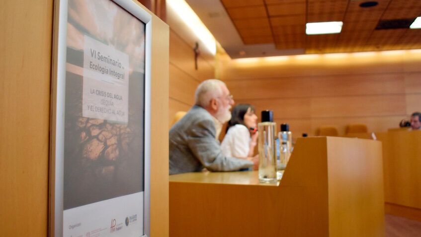 En este momento estás viendo VI Seminario de Ecología Integral: «El futuro pasa por la desinversión total»