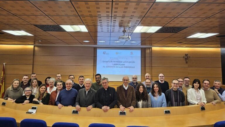 Lee más sobre el artículo “Liderazgo al servicio de las personas”: arranca el título de experto para equipos directivos de Cáritas Española