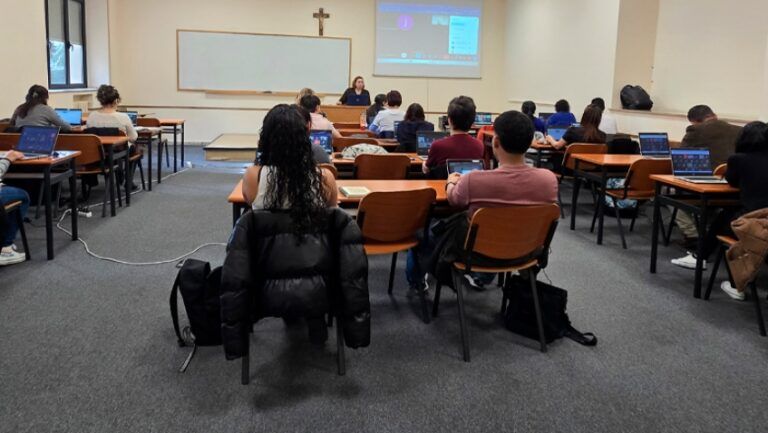 Lee más sobre el artículo Comienza la V edición del Curso de Transformación Digital para personas en riesgo de exclusión social