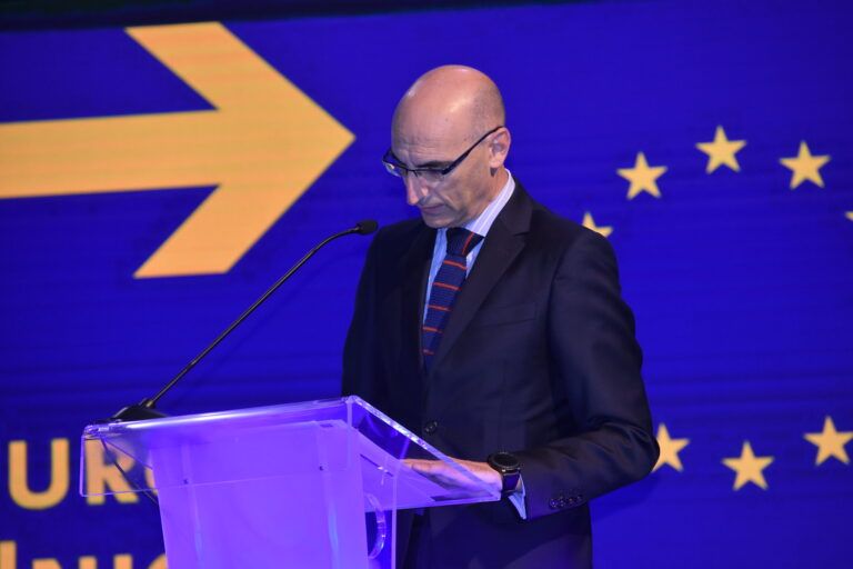 Jesús Avezuela