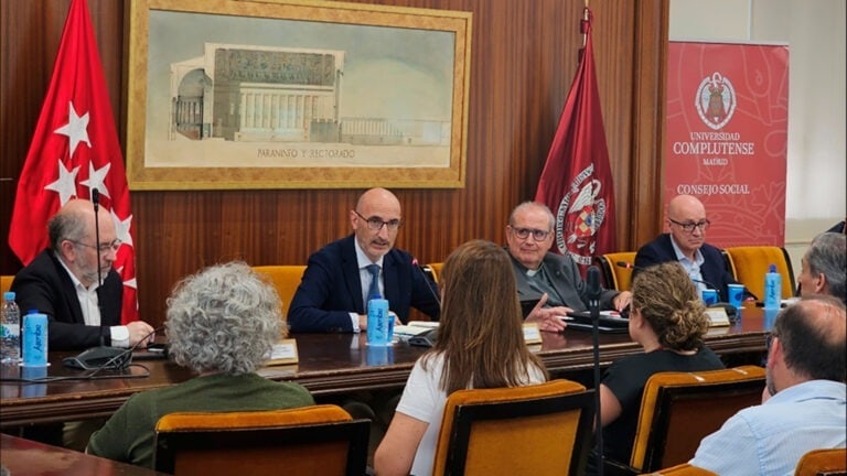 Lee más sobre el artículo “La universidad ha de pasar de los contenidos al discernimiento”